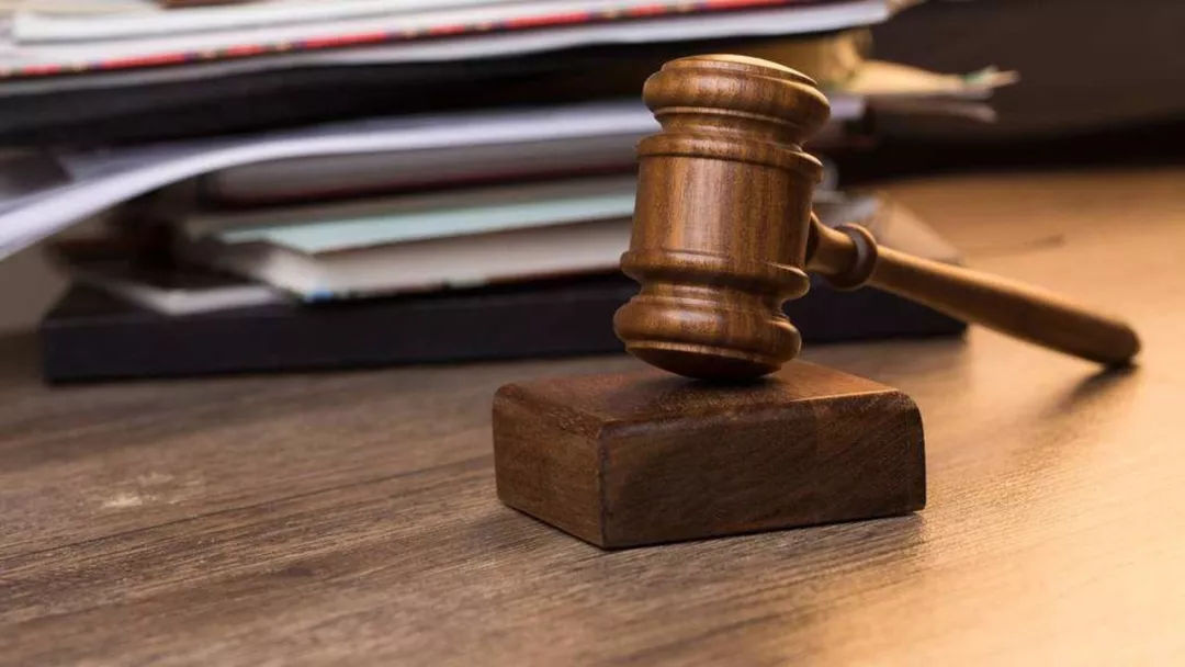 老人將房產(chǎn)遺贈(zèng)保姆，法院判決無(wú)效的法律解析